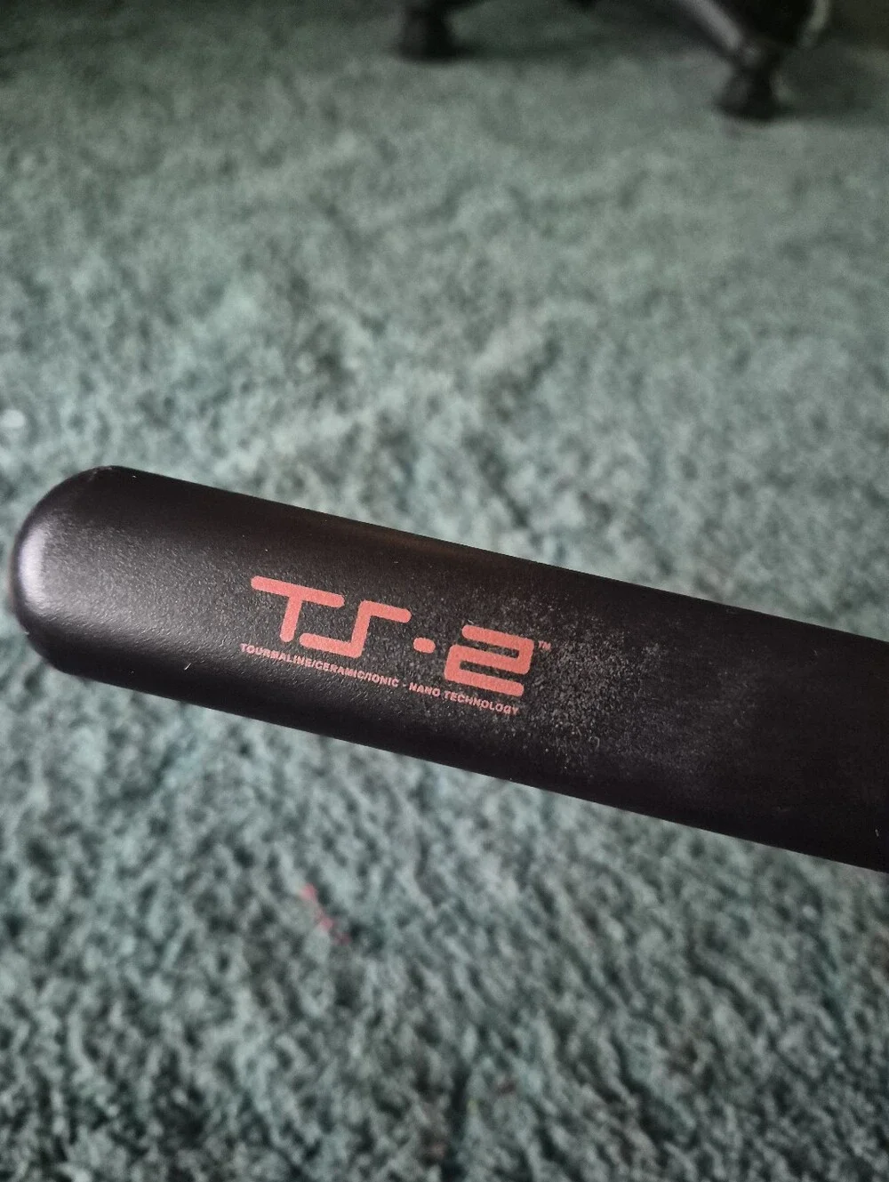 TS-2 Hair Straightener Black Red